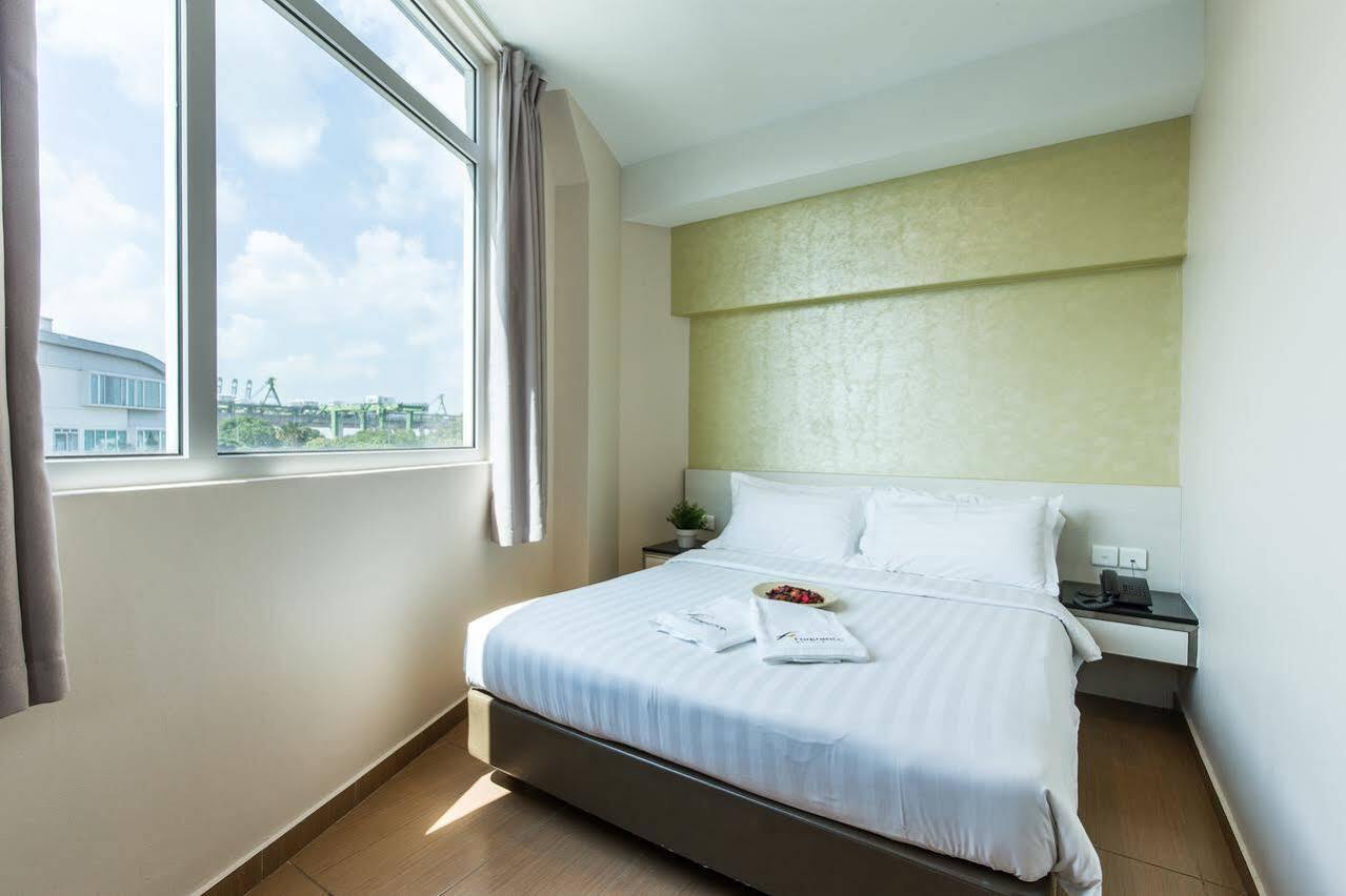 Ibis Budget Singapore West Coast Exterior photo